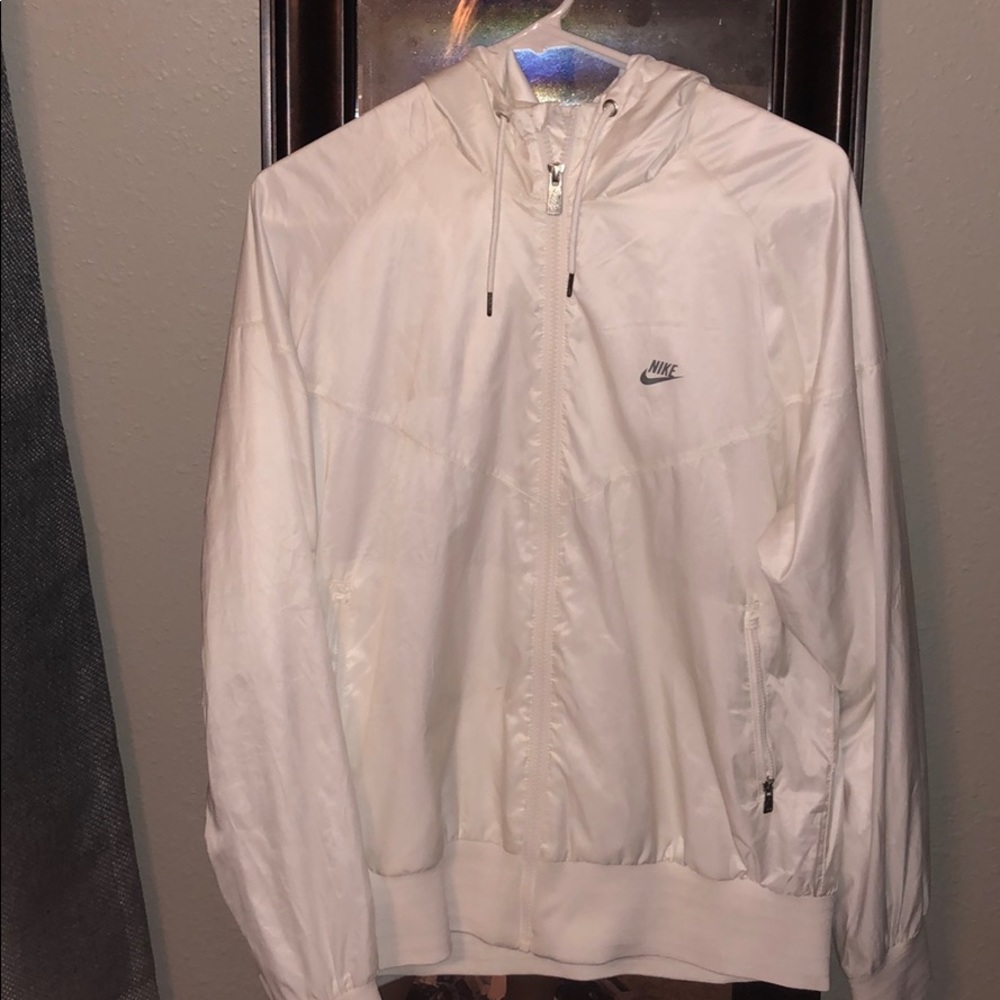 Nike Active Windbreaker